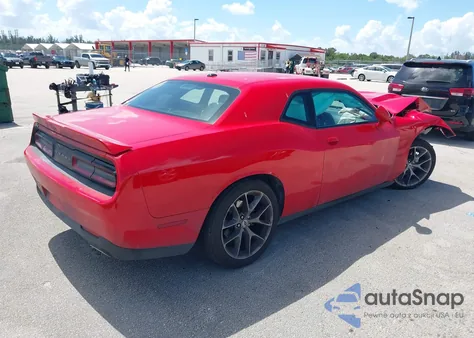2022 Dodge Challenger Gt z USA, uszkodzony, nr VIN 2C3CDZJG0NH249519